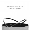 Pour vos sanitaires, notre collecteur 40L au design sophistiqué en blanc laqué, alliant discrétion et efficacité.